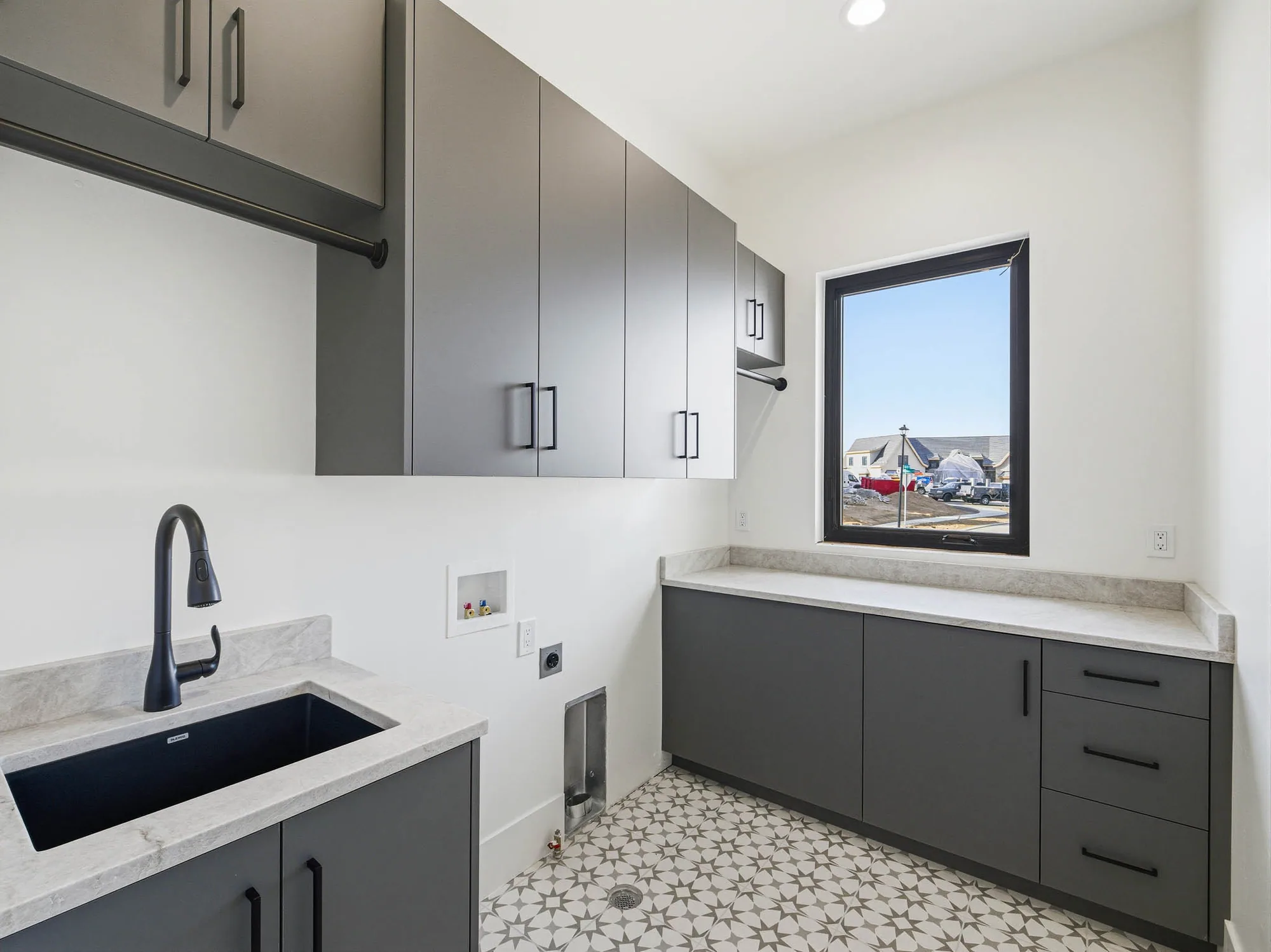 Mountain Contemporary — additional view 11